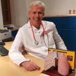 Oberarzt Dr. Lukas Grafenauer, Facharzt für Lungenheilkunde und Sportarzt